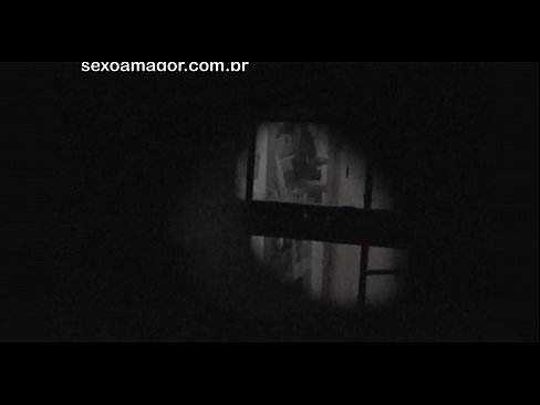 ❤️ Blondie dirakam video secara rahsia oleh intip kawasan kejiranan yang tersembunyi di sebalik batu bata kosong ️❌ lucah super di lucah ms.novoporn.ru